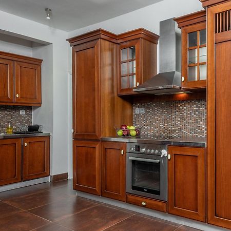 Relux Sea View 2 Bedroom Apartment By Blupine Athens Exterior photo