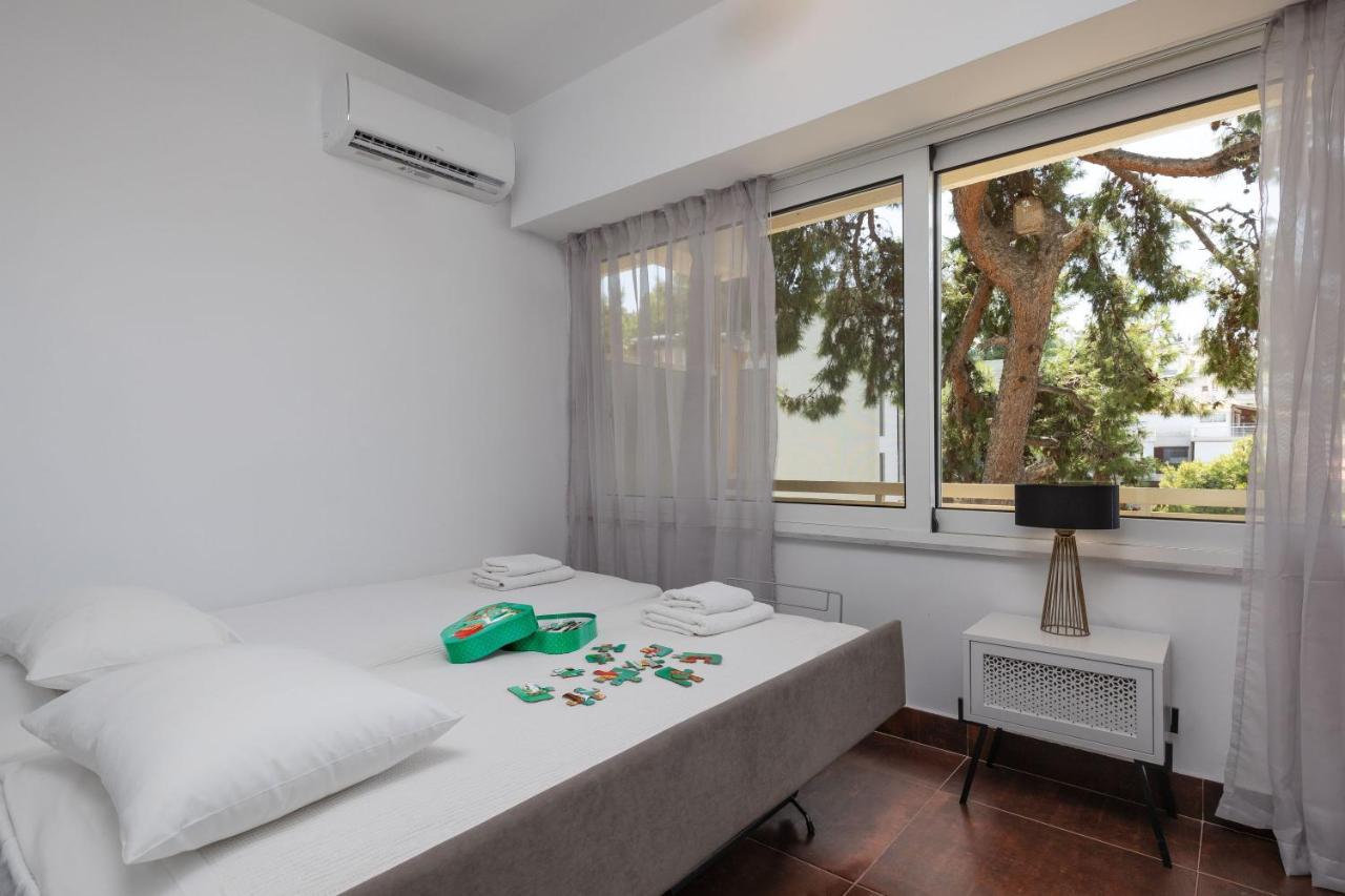 Relux Sea View 2 Bedroom Apartment By Blupine Athens Exterior photo